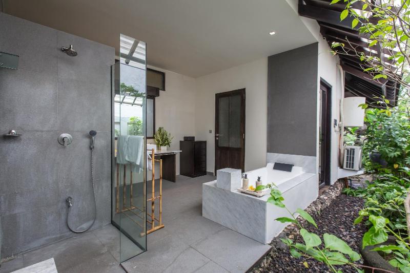 Villa Roku by Nagisa Bali - image 11