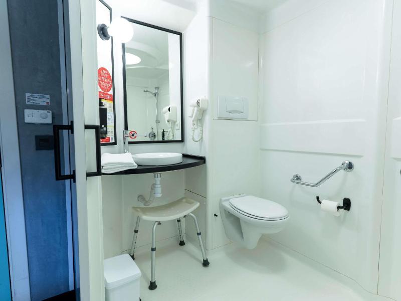 Ibis Hotel Alicante - image 7