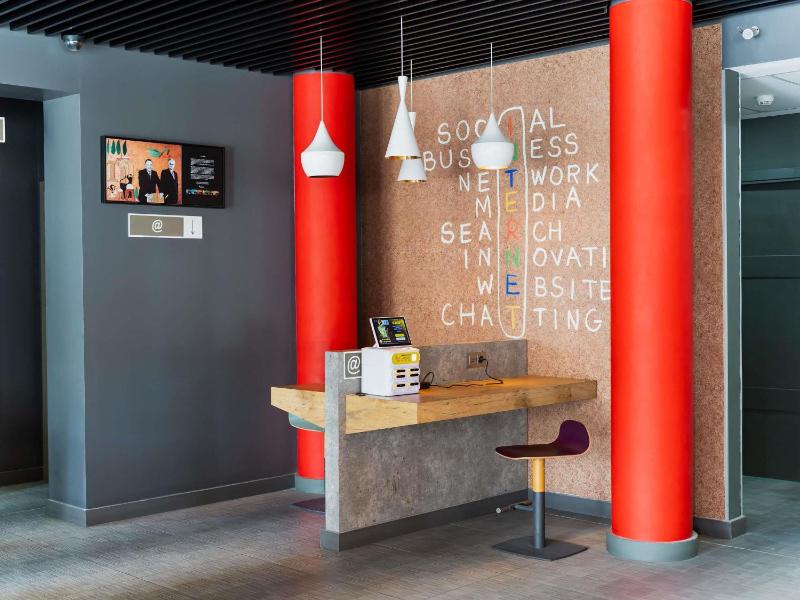 Ibis Hotel Alicante - image 4