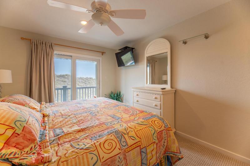 Big Daddy's - Nags Head MP 11 Oceanfront Pool Hot Tub Pool Table Flex Stays Pets OK - image 41