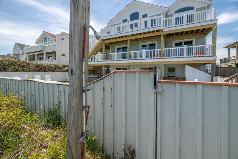 Big Daddy's - Nags Head MP 11 Oceanfront Pool Hot Tub Pool Table Flex Stays Pets OK - image 39