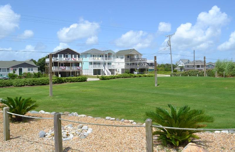 Big Daddy's - Nags Head MP 11 Oceanfront Pool Hot Tub Pool Table Flex Stays Pets OK - image 27