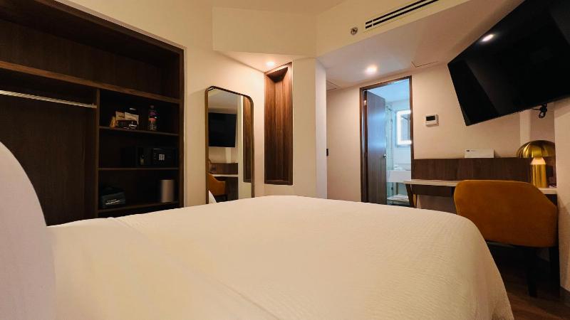Hotel Roosevelt - image 30