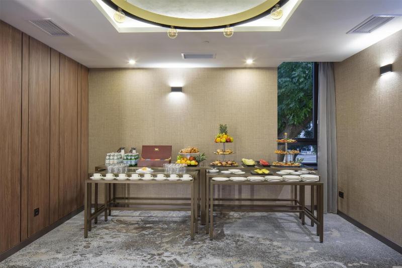 DoubleTree by Hilton Plovdiv Center - image 37