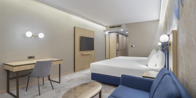 DoubleTree by Hilton Plovdiv Center - image 17