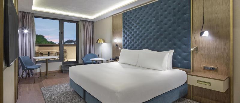 DoubleTree by Hilton Plovdiv Center - image 24