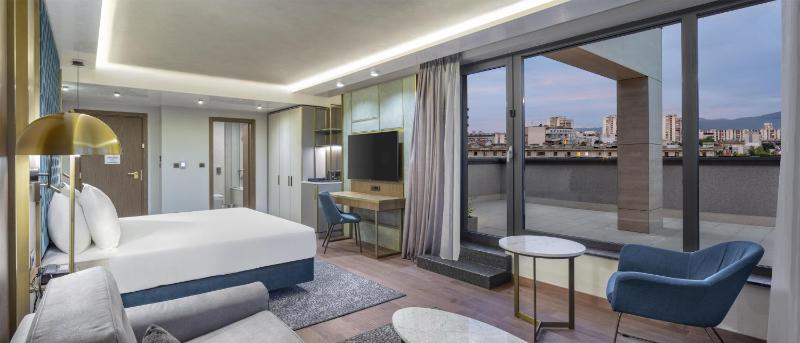 DoubleTree by Hilton Plovdiv Center - image 28
