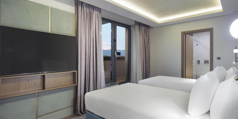 DoubleTree by Hilton Plovdiv Center - image 12