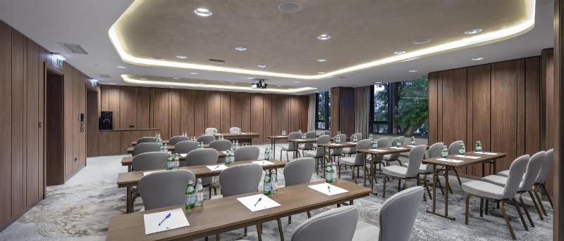 DoubleTree by Hilton Plovdiv Center - image 33