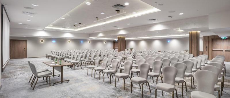 DoubleTree by Hilton Plovdiv Center - image 32