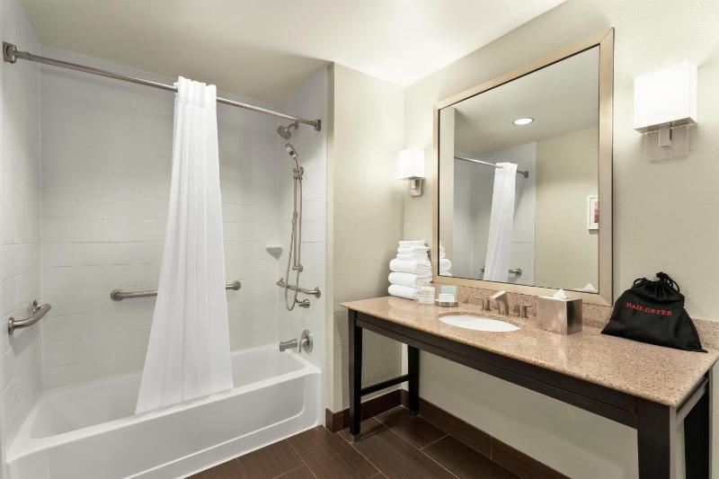 Hampton Inn & Suites New Orleans Downtown (French Quarter Area) - image 14