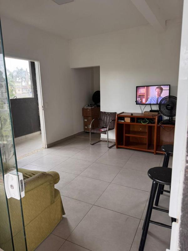 Casa de temporada pe na areia indaia proximo a praia - image 11