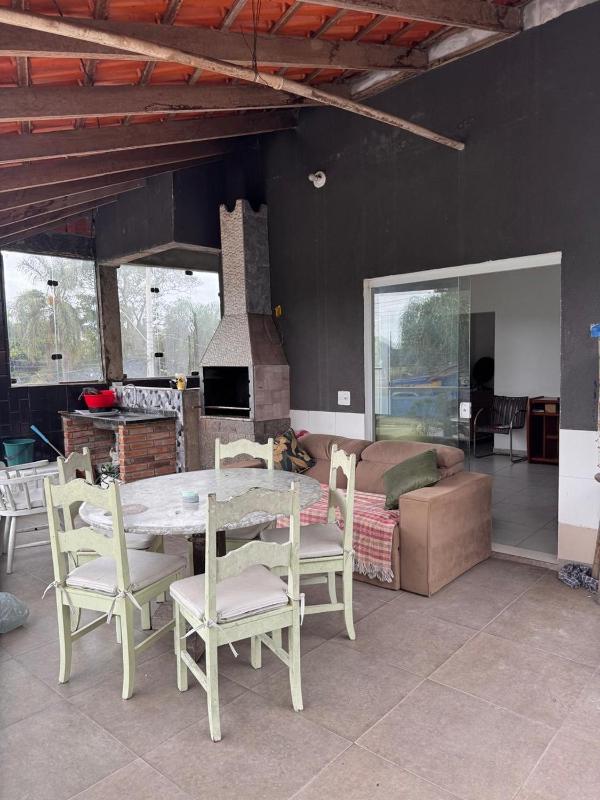 Casa de temporada pe na areia indaia proximo a praia - image 2