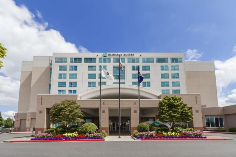 Embassy Suites by Hilton Portland Airport - image 1