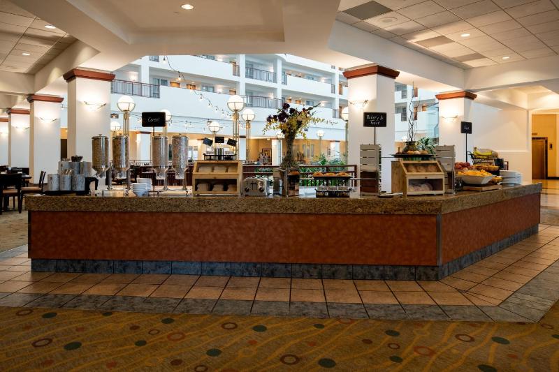 Embassy Suites by Hilton Portland Airport - image 12