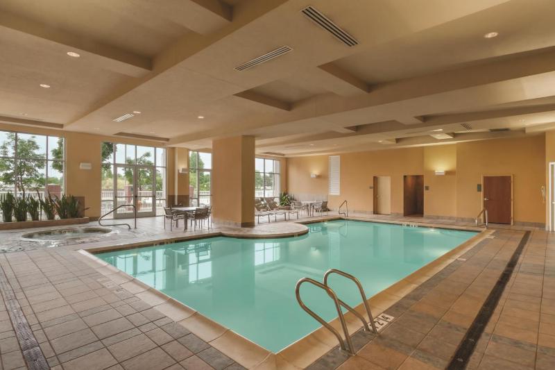 Embassy Suites by Hilton Portland Airport - image 30