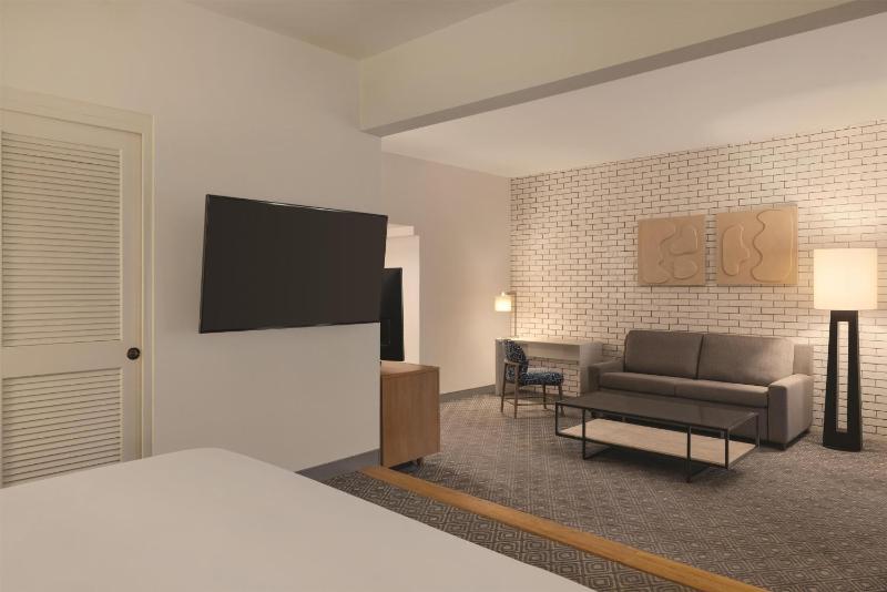 Hilton Scottsdale Resort & Villas - image 9