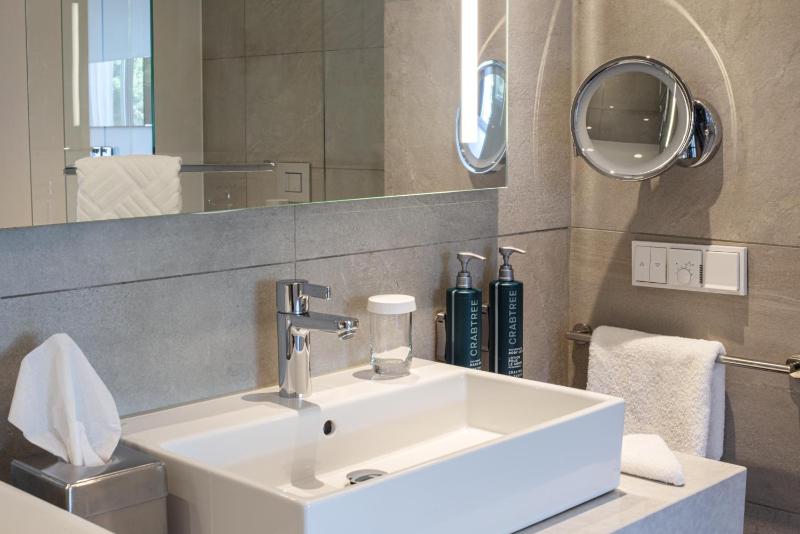 DoubleTree by Hilton Wroclaw - image 16