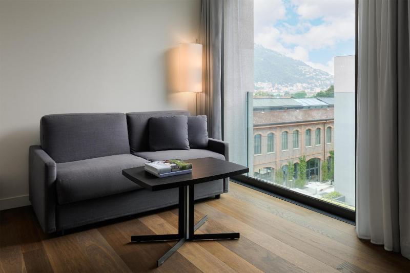 Hilton Lake Como - image 2