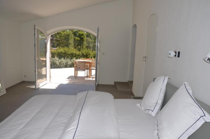 Double Room with Terrace image 4