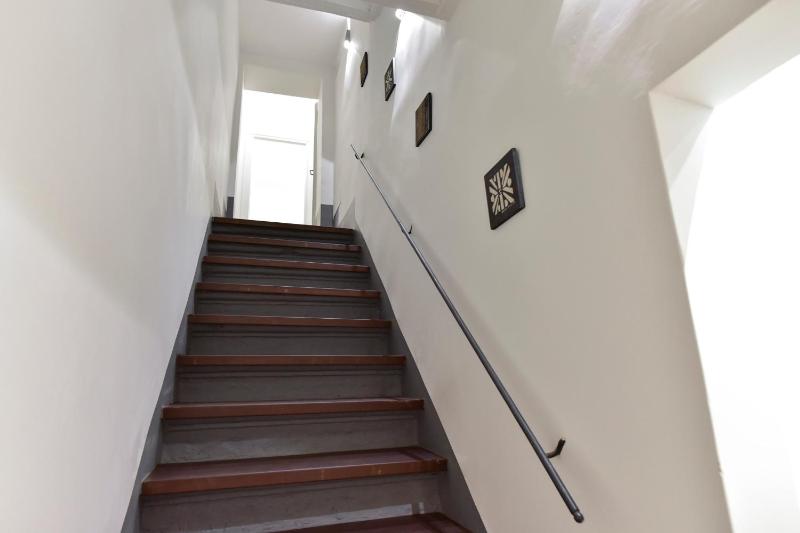 Campo de' Fiori Brand New Apartment - image 12