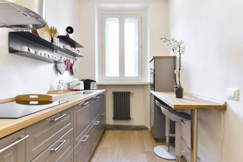 Campo de' Fiori Brand New Apartment - image 8