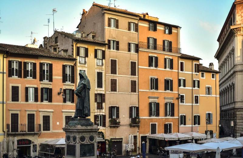 Campo de' Fiori Brand New Apartment - image 3