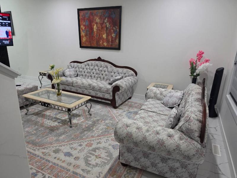 Blessed Family Home -3Bed rooms-3washrooms - image 10