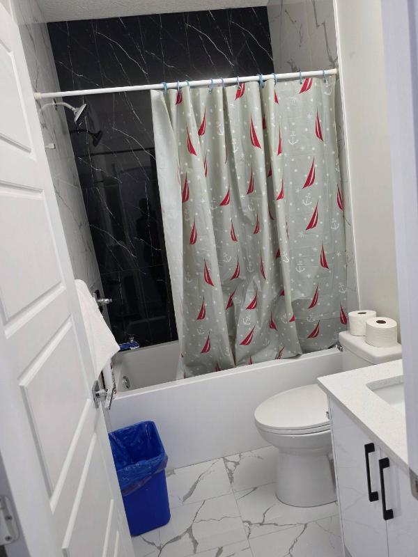 Blessed Family Home -3Bed rooms-3washrooms - image 16