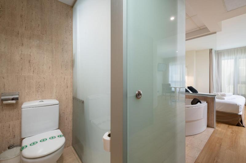 Hotel Longoria Plaza by Pandora Hoteles - image 42