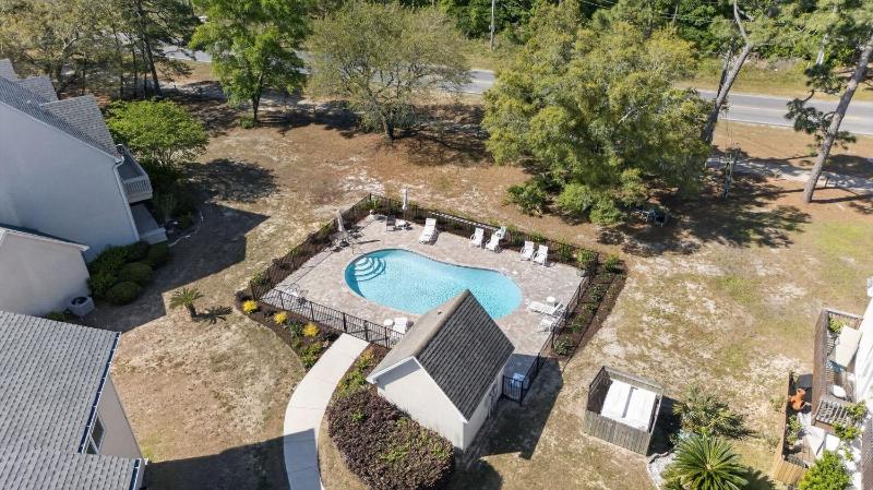 Bay Beach & Pool Access – Stylish Navarre Home - image 41