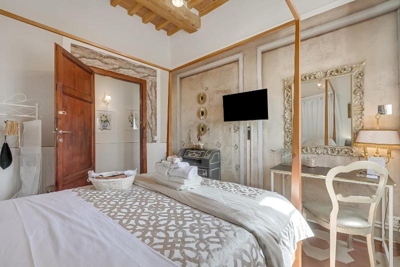 Villa Mon Paradis 15 |Garden Hot Tub Pet Friendly - image 24