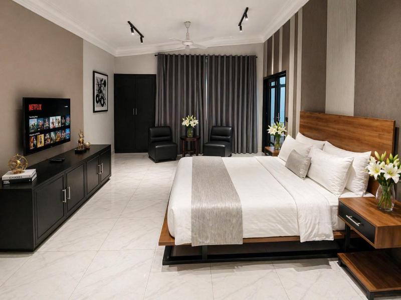 Ghumo x Bahadurabad Aga Khan Hospital - Private King Suite - image 10
