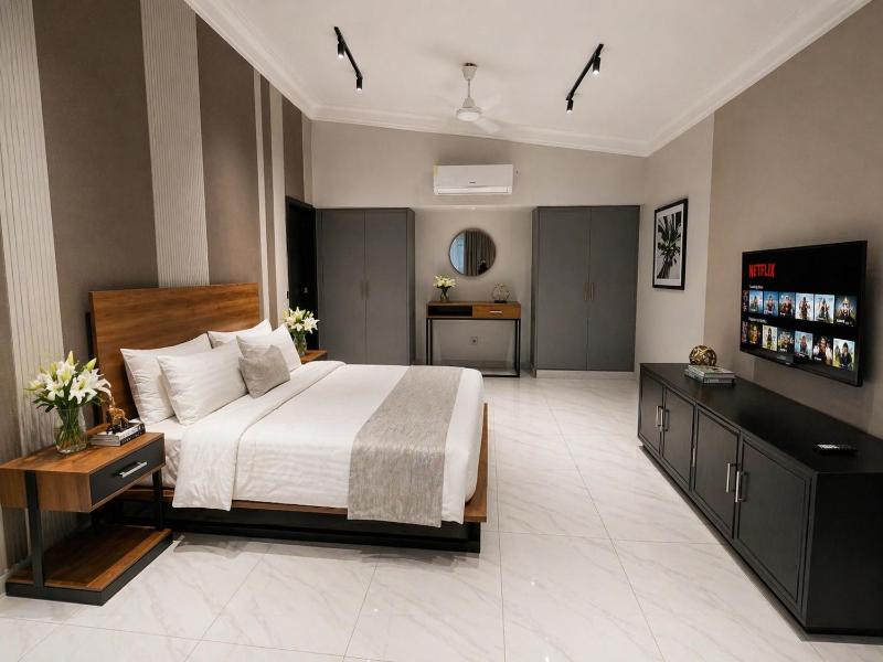 Ghumo x Bahadurabad Aga Khan Hospital - Private King Suite - image 14