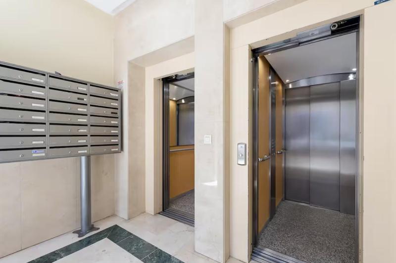 Holidays2Malaga Ventura apartment close old town - image 6
