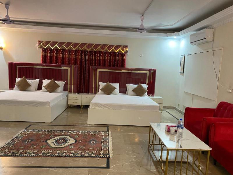 Lotus Residency DHA Guest House - image 3
