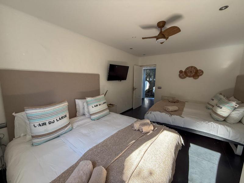 3320 Villa Karma - image 11