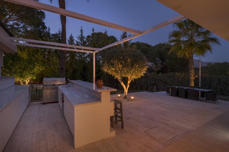 3320 Villa Karma - image 25