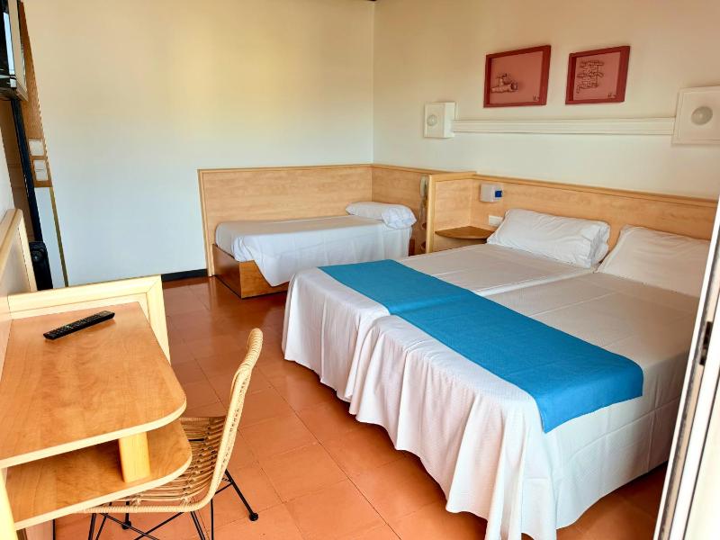 Hotel Xaine Park - image 9