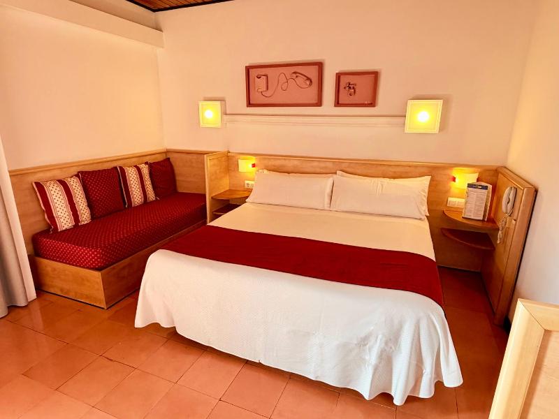 Hotel Xaine Park - image 6