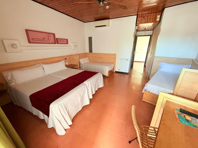 Hotel Xaine Park - image 36