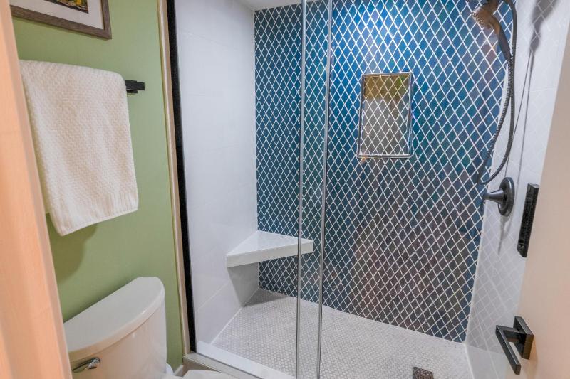 12C Richmond Park - Coastal Retreat only a 4-Min Walk to Beach condo - image 2