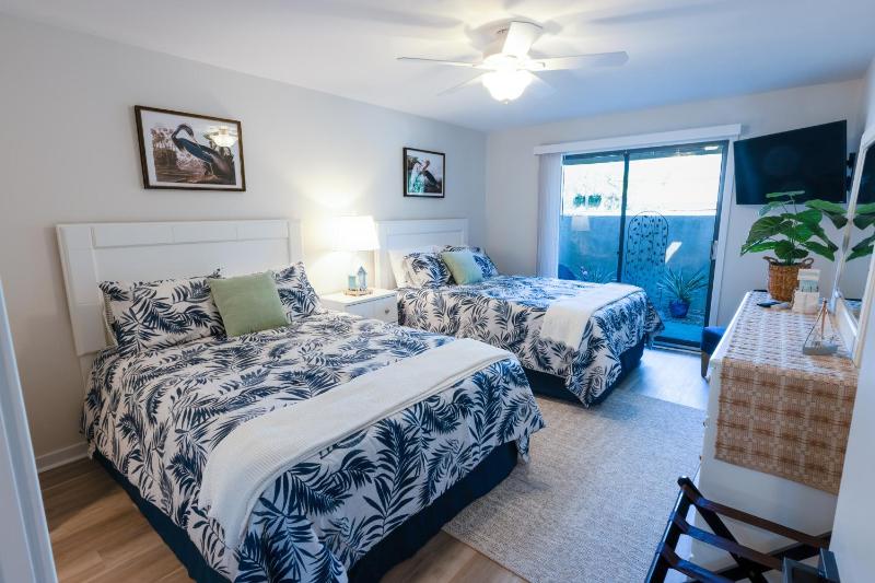 12C Richmond Park - Coastal Retreat only a 4-Min Walk to Beach condo - image 5