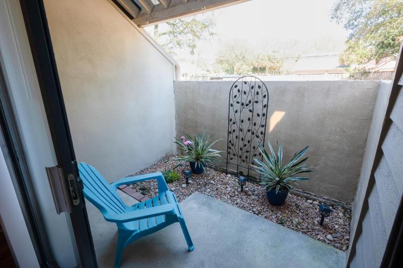 12C Richmond Park - Coastal Retreat only a 4-Min Walk to Beach condo - image 26