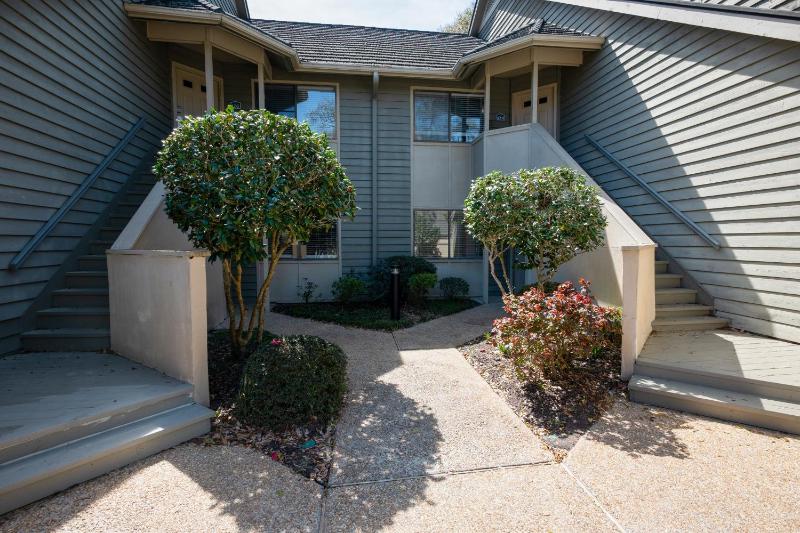12C Richmond Park - Coastal Retreat only a 4-Min Walk to Beach condo - image 3
