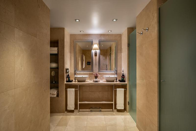 Crowne Plaza Porto By IHG - image 29