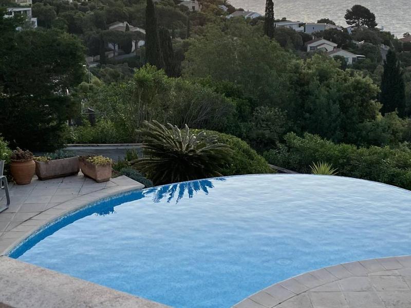 Villa moderne 3 chambres avec piscine et climatisation - FR-1-768-131 - image 7