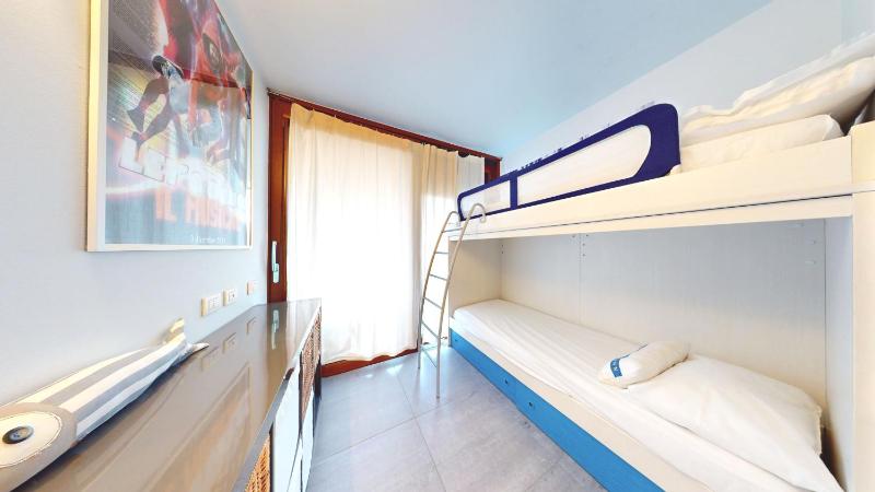 Tiziano apartment - image 15