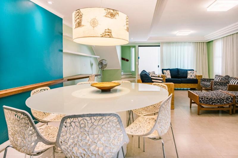 Casa em Condomínio 4 dorm Praia da Enseada em Ubatuba - image 43