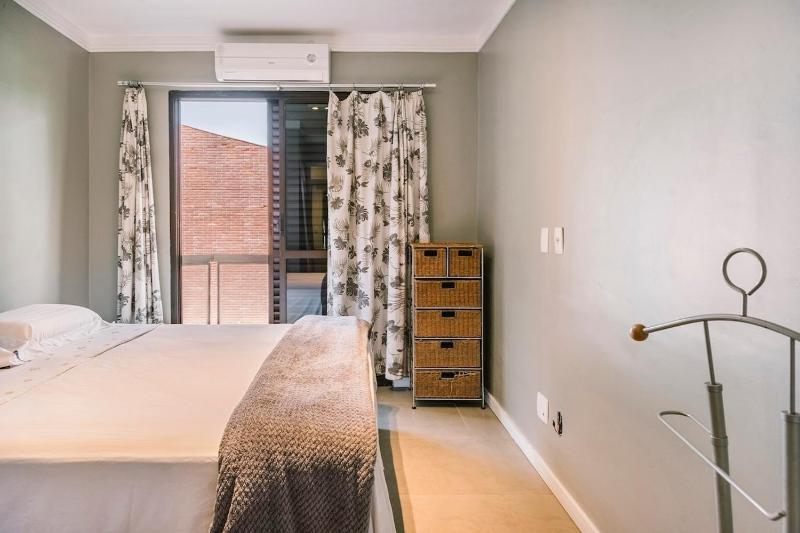 Casa em Condomínio 4 dorm Praia da Enseada em Ubatuba - image 25